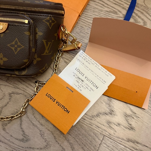 Louis Vuitton Mini Bumbag EXCELLENT condition - Picture 8 of 9
